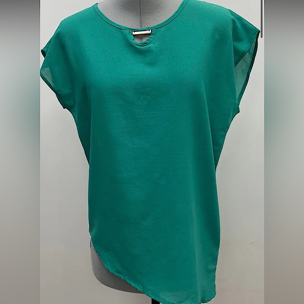 SINGWING Euro Asymmetrical Green Blouse